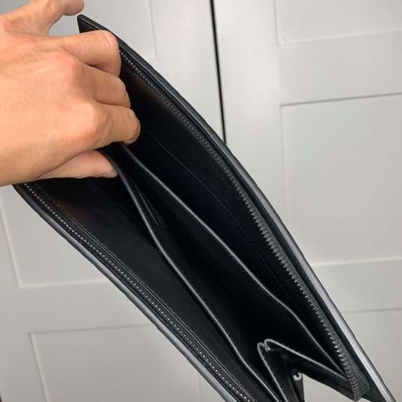 Bottega Veneta Intrecciato Leather Black Document CaseCondition: Brand new, neve - Picture 13 of 16